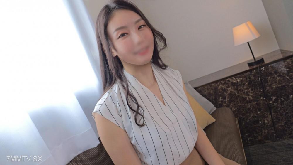 [無修正]fc2-ppv 4932990 已經四十歲才結婚的新婚熟女，放棄不了生產，對於寄宿受精有著強烈願望的新娘正在被NTR種馬內射中出